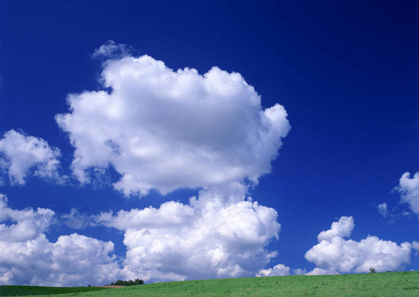 无人,横图,室外,白天,正面,旅游,度假,草地,草坪,美景,植物,北海道,日本,亚洲,阴影,光线,影子,地平线,景观,云,云朵,辽阔,地面,云彩,娱乐,草,蓝色,绿色,白云,蓝天,天空,阳光,自然,天,享受,休闲,广阔,景色,放松,晴朗,一望无际,自然风光,延伸,东亚,日本国,天地相交,北海道地方,北海道岛,美瑛町,美瑛,道北,无边无际,一马平川,晴空,彩图,上川郡,上川支厅