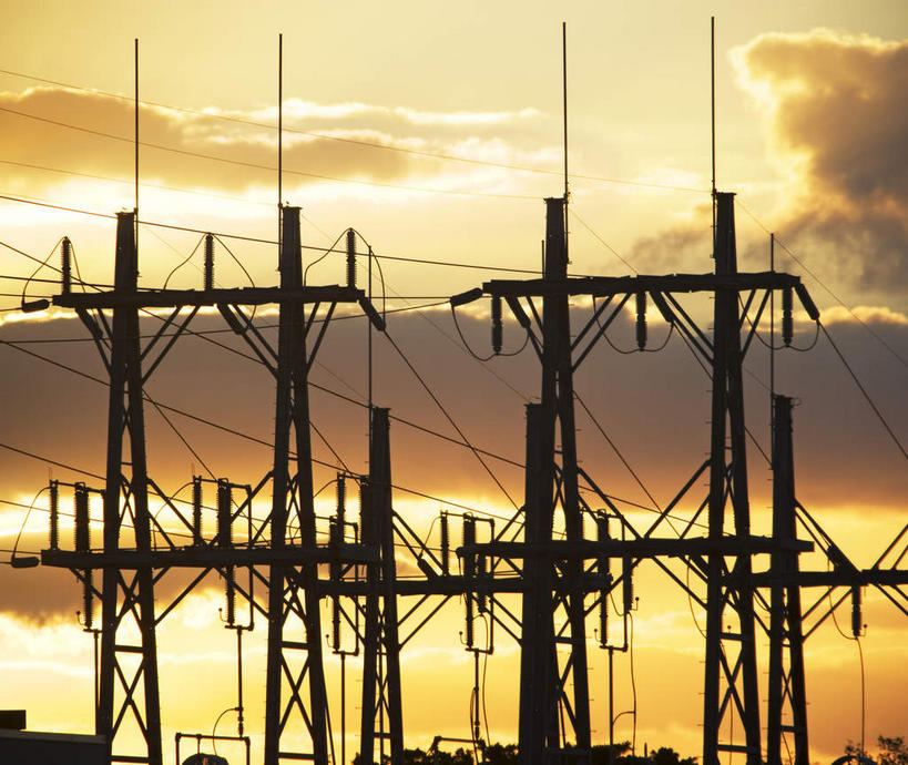 无人,竖图,室外,白天,仰视,度假,美景,日落,城市风光,城市,美国,电力,钢材,电缆,电线,支架,景观,晚霞,霞光,云,云朵,落日,背光,云彩,娱乐,电塔,白云,黄昏,享受,休闲,景色,彩霞,放松,能源,支撑,资源,北美,北美洲,美洲,供电设备,逆光,佛罗里达,高压电塔,高压输电线,佛罗里达州,佛州,阳光州,北亚美利加洲,亚美利加洲,高压电线塔,高压塔,夕照,夕阳,彩图,低角度拍摄,斜阳