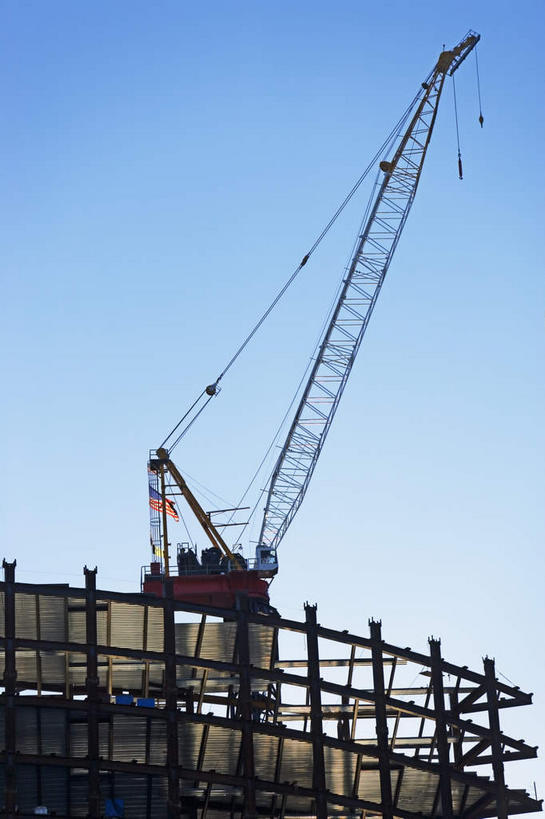 无人,竖图,室外,白天,仰视,度假,技术,美景,城市风光,城市,建筑,纽约,美国,阴影,光线,影子,支架,景观,娱乐,设备,架子,脚手架,吊车,施工,蓝色,蓝天,天空,阳光,建筑工地,交通工具,天,享受,休闲,机械,起重机,景色,放松,晴朗,支撑,固定,工程,北美,北美洲,载具,美洲,纽约州,万里无云,帝国之州,帝国州,北亚美利加洲,亚美利加洲,地盘,建筑地盘,施工地盘,工作车,施工车,汽车吊,晴空,晴空万里,彩图,低角度拍摄,工地,稳固