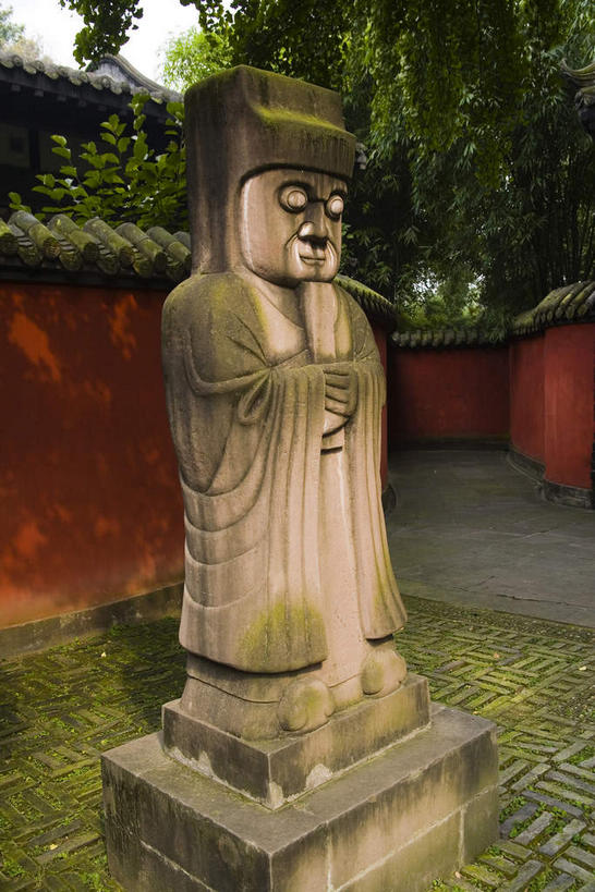 东方人,一个人,无人,站,竖图,室外,白天,正面,旅游,度假,名胜古迹,植物,标志建筑,地标,建筑,雕塑,中国,亚洲,仅一个男性,仅一个人,仅一个中年男性,阴影,服装,遗迹,艺术,装饰,光线,雕刻,雕像,影子,黄种人,古迹,文物,娱乐,建设,古建筑,树,树木,一个,衣服,绿色,阳光,自然,工艺品,站着,享受,休闲,旅游胜地,放松,服饰,祠堂,四川省,生长,单个,成长,纪念,美术,衣着,穿着,主题,陈列,祠庙,古文明,东亚,四川,成都,成都市,中华人民共和国,省会,西南地区,功能,美学,川,衣饰,武侯祠,男人,男性,中年男性,亚洲人,站立,彩图,全身,君臣合祀祠庙