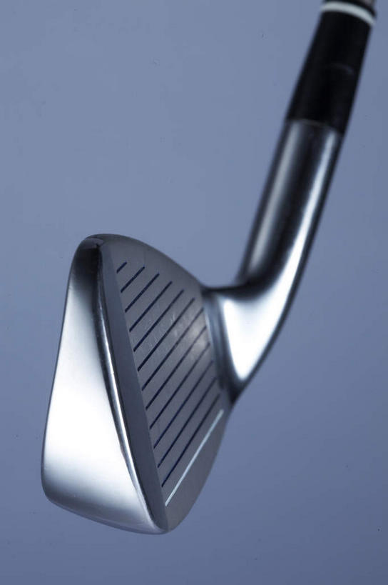 无人,竖图,室内,特写,白天,正面,静物,阴影,蓝色背景,反射,高尔夫,高尔夫球,影子,银色,一个,摄影,影棚,单个,高尔夫球杆,摄影棚,高尔夫运动,高尔夫球具,高尔夫球运动,彩图,影棚拍摄,拍摄