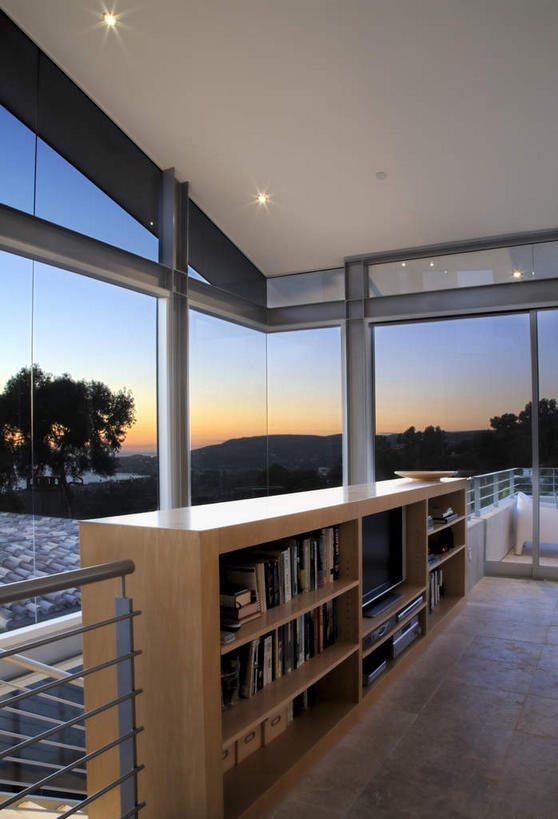 无人,家,客厅,竖图,室内,白天,正面,看书,阅读,日落,植物,别墅,柜子,家具,书架,装修,建筑,书籍,欧式,一排,许多,学习,整齐,装饰,并列,并排,房屋,屋子,晚霞,霞光,落日,公寓,储物柜,很多,豪华,建设,现代,装潢,洋房,楼房,住宅,树,树木,排列,绿色,自然,黄昏,书本,室内装潢,看,彩霞,读书,浏览,生长,成长,样板房,明亮,起居室,舒适,家居装潢,储存,队列,平行,房屋设计,地中海风格,古典风格,简约风格,室内设计,宽敞,样板房装潢,夕照,客堂,储备,蕴藏,贮备,设计,书,图书,夕阳,彩图,房子,贮存,斜阳