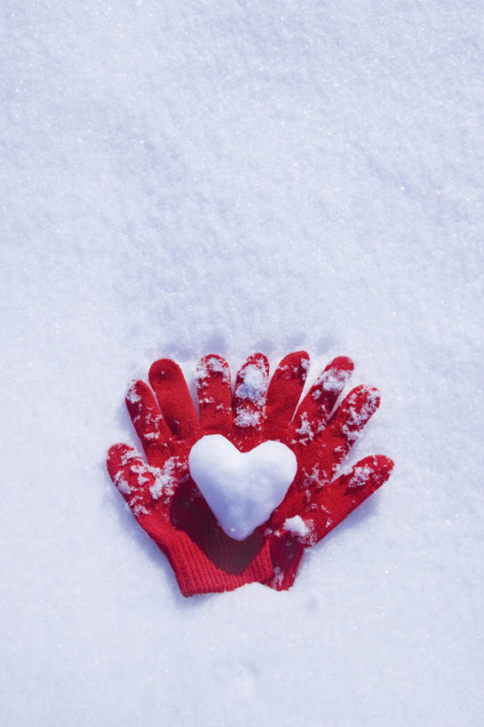 无人,竖图,俯视,室外,白天,爱情,美景,雪,大雪,一副,爱心,装饰,积雪,景观,雪景,冬季,冬天,浪漫,两个,一个,红色,白色,自然,手套,温暖,温馨,心形,景色,恩爱,寒冷,单个,保暖,华丽,点缀,和睦,御寒,自然风光,衬托,美观,雅致,雅观,严寒,心型,彩图,高角度拍摄,融洽
