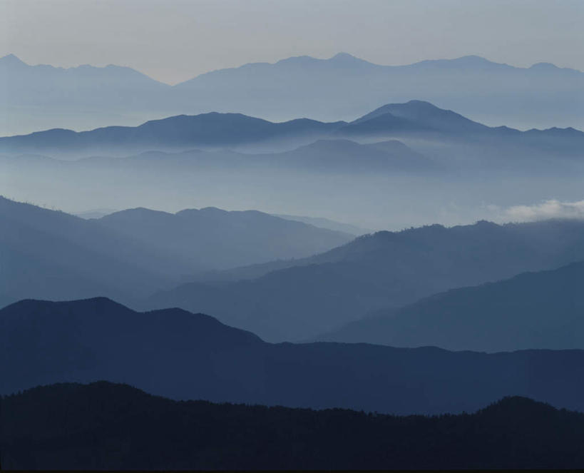 无人,横图,俯视,航拍,室外,白天,旅游,度假,美景,山,山脉,雾,长野县,日本,亚洲,朦胧,模糊,景观,山峰,山峦,娱乐,自然,群山,享受,休闲,景色,放松,迷雾,鸟瞰,自然风光,东亚,本州,本州岛,日本国,中部地方,长野,大雾,彩图,高角度拍摄