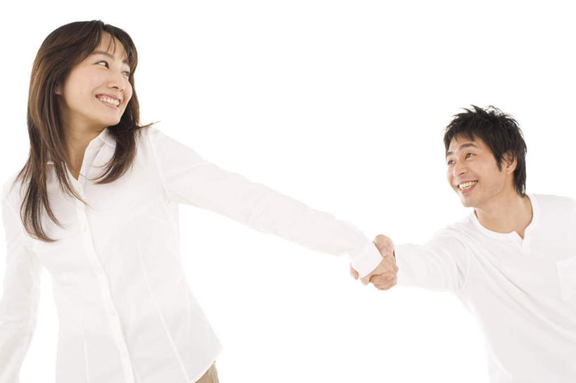 东方人,头发,两个人,家庭,夫妻,站,握手,笑,摸,微笑,露齿笑,横图,室内,白天,白色背景,正面,爱情,亚洲,抚摸,服装,浪漫,扭头,注视,休闲装,黄种人,衣服,白色,黑色,观察,看,站着,转头,休闲,温暖,温馨,一家人,休闲服,恩爱,恋人,摄影,服饰,影棚,观看,和睦,察看,关注,男人,男性,年轻男性,年轻女性,女人,女性,亚洲人,长发,夫妇,情侣,触摸,接触,拉手,手拉手,手握手,站立,半身,彩图,影棚拍摄,拍摄,伴侣,融洽