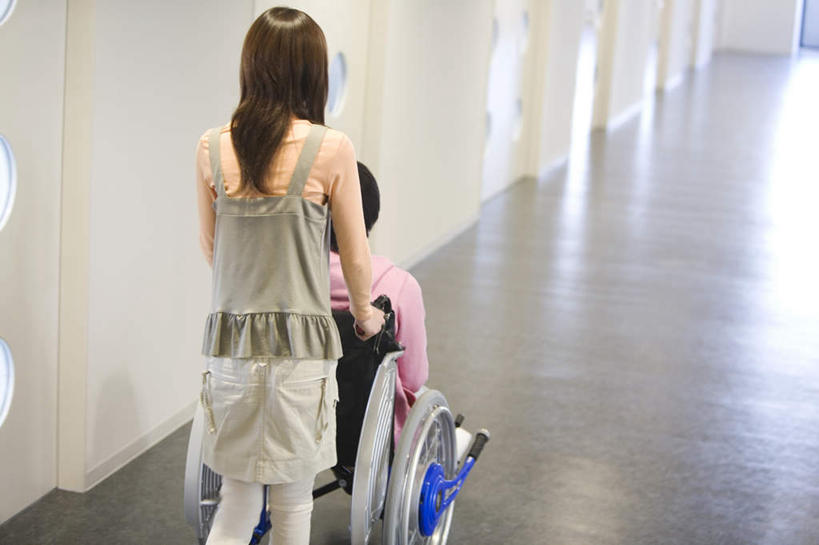 东方人,两个人,医院,站,走,横图,室内,白天,爱情,亚洲,服装,墙,走道,走廊,过道,浪漫,休闲装,黄种人,墙壁,墙面,背面,衣服,粉色,黑色,灰色,站着,休闲,温暖,温馨,休闲服,恩爱,恋人,服饰,和睦,医疗机构,男人,男性,年轻男性,年轻女性,女人,女性,亚洲人,长发,情侣,步行,散步,站立,走路,半身,彩图,病院,诊所,伴侣,融洽