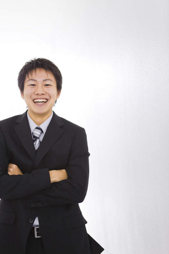 东方人,一个人,商务人士,商务男性,站,笑,双手交叉,微笑,露齿笑,横图,室内,白天,白色背景,正面,衬衫,亚洲,仅一个男性,仅一个人,套装,领带,黄种人,仅一个年轻男性,站着,摄影,影棚,双手抱胸,商务装,工薪阶层,年轻男性,亚洲人,年轻人,白领,上班族,站立,半身,彩图,影棚拍摄,衬衣,拍摄
