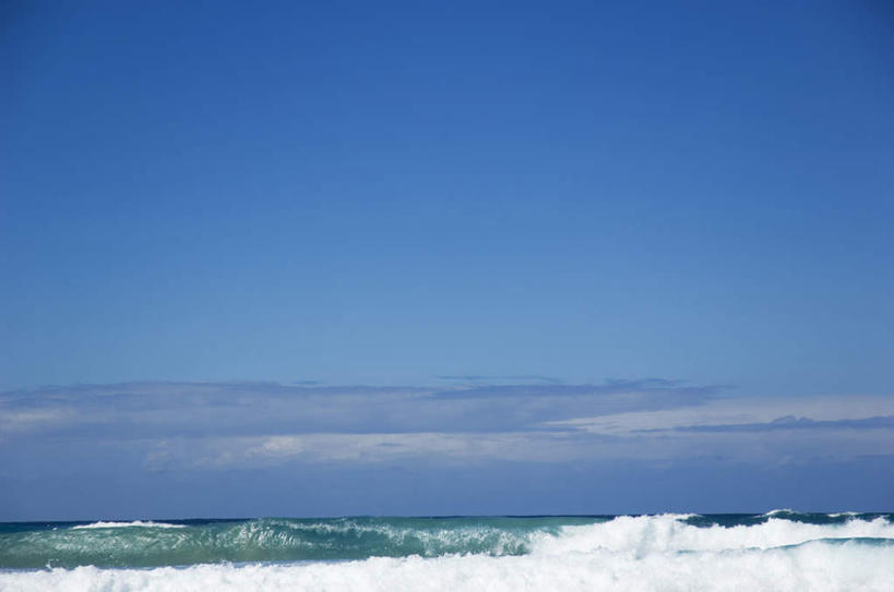 无人,横图,室外,白天,正面,旅游,度假,海浪,海洋,美景,景观,浪花,水平线,云,云朵,辽阔,海平线,云彩,娱乐,蓝色,白云,蓝天,天空,自然,海水,天,享受,休闲,广阔,景色,放松,晴朗,一望无际,自然风光,海景,无边无际,一马平川,大海,风浪,海,海水的波动,近岸浪,涌浪,晴空,彩图,水天相接,水天一线