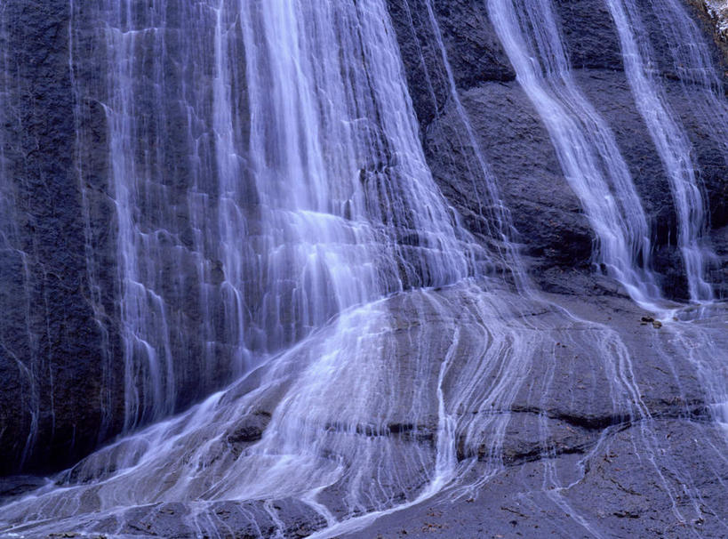 无人,横图,室外,白天,正面,旅游,度假,礁石,石头,美景,瀑布,水,日本,亚洲,飞溅,溅,石子,液体,景观,水滴,娱乐,水珠,自然,享受,休闲,景色,放松,喷洒,自然风光,东亚,本州,本州岛,日本国,青森,青森县,东北地方,跌水,礁,石块,岩石,彩图