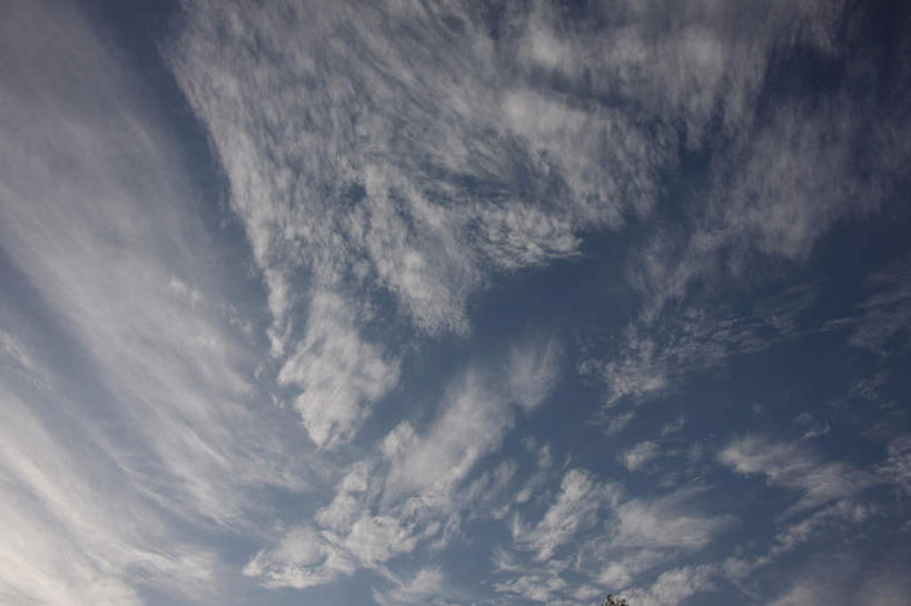 无人,横图,室外,白天,仰视,旅游,度假,美景,阴影,光线,影子,景观,云,云朵,云彩,娱乐,蓝色,白云,蓝天,天空,阳光,自然,天,享受,休闲,景色,放松,晴朗,自然风光,晴空,彩图,低角度拍摄