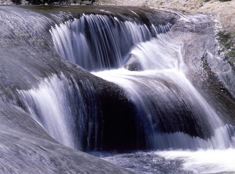 无人,横图,俯视,室外,白天,长时间曝光,旅游,度假,石头,美景,瀑布,水,秋田县,日本,亚洲,飞溅,溅,石子,液体,景观,水滴,娱乐,水珠,自然,享受,休闲,景色,放松,喷洒,自然风光,曝光,东亚,本州,本州岛,日本国,秋田,东北地方,暴光,跌水,石块,岩石,彩图,高角度拍摄