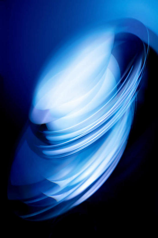 无人,竖图,插画,室内,白天,正面,抽象,数码,科技,阴影,黑色背景,朦胧,模糊,弯曲,光线,曲线,网络,影子,灯光,高光,几何,计算机图形,合成,图画,画,一个,蓝色,弧度,夸张,单个,电脑合成图,数码合成图,弧线,圆弧,特效,漫画,深奥,彩图