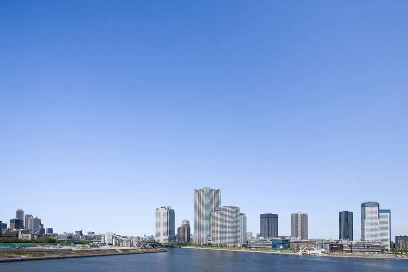 无人,高楼大厦,横图,全景,俯视,室外,白天,度假,美景,天际线,植物,城市风光,城市,大厦,建筑,摩天大楼,东京,日本,亚洲,阴影,光线,影子,景观,建筑群,娱乐,建设,树,树木,蓝色,绿色,蓝天,天空,阳光,自然,天,享受,休闲,景色,放松,生长,成长,东亚,本州,关东地方,本州岛,日本国,东京都,彩图,高角度拍摄,大楼,高层建筑,高楼,摩天楼