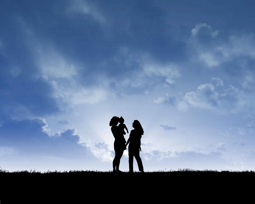 东方人,儿童,三个人,家庭,夫妻,母亲,父亲,女儿,站,抱,横图,室外,白天,侧面,爱情,纯洁,草地,草坪,植物,亚洲,云,云朵,背光,浪漫,云彩,黄种人,草,小孩,蓝色,绿色,白云,蓝天,天空,天,站着,温暖,温馨,父女,母女,三口之家,一家人,恩爱,父爱,可爱,母爱,童年,童趣,恋人,抱着,和睦,搂着,逆光,童真,烂漫,无邪,天真,男人,男性,年轻男性,年轻女性,女孩,女人,女性,亚洲人,孩子,年轻人,夫妇,情侣,搂,搂抱,站立,彩图,全身,伴侣,融洽,女生