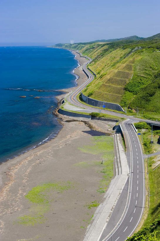 无人,竖图,俯视,室外,白天,旅游,度假,海浪,海洋,美景,沙滩,山,山脉,北海道,日本,亚洲,朦胧,模糊,沙子,海岸,景观,浪花,山峰,沙地,山峦,娱乐,自然,海水,群山,享受,休闲,景色,放松,自然风光,海景,东亚,日本国,北海道地方,北海道岛,大海,风浪,海,海水的波动,海滩,近岸浪,涌浪,彩图,高角度拍摄