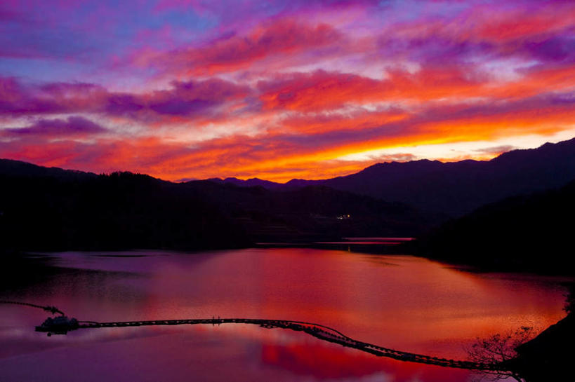 无人,横图,室外,白天,正面,旅游,度假,湖,湖泊,美景,日落,树林,水,植物,日本,亚洲,朦胧,模糊,湖面,景观,水流,水面,晚霞,霞光,娱乐,树,树木,绿色,自然,黄昏,湖水,享受,休闲,景色,彩霞,放松,生长,成长,自然风光,东亚,本州,本州岛,日本国,东北地方,山形,山形县,夕阳,彩图