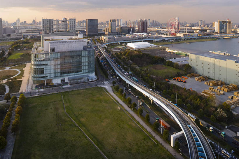 无人,高楼大厦,横图,俯视,航拍,室外,白天,度假,草地,草坪,海浪,海洋,美景,植物,城市风光,城市,大厦,道路,建筑,路,摩天大楼,公路,汽车,东京,日本,亚洲,许多,景观,浪花,云,云朵,高架,建筑群,交通,云彩,娱乐,建设,车,草,蓝色,绿色,白云,蓝天,天空,海水,交通工具,轿车,天,享受,休闲,景色,放松,晴朗,鸟瞰,载具,高架桥,海景,东亚,高架道路,跨线桥,本州,关东地方,本州岛,日本国,东京都,港区,大海,风浪,海,海水的波动,近岸浪,涌浪,晴空,彩图,高角度拍摄,大楼,高层建筑,高楼,摩天楼