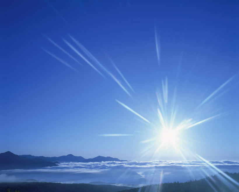 无人,横图,全景,室外,白天,正面,旅游,度假,日出,美景,山,山脉,太阳,天际线,北海道,日本,亚洲,许多,朦胧,模糊,地平线,景观,山峰,云,云朵,云海,辽阔,地面,朝霞,黎明,山峦,云彩,娱乐,蓝色,白云,蓝天,天空,阳光,自然,群山,天,享受,休闲,景色,放松,晴朗,一望无际,自然风光,延伸,东亚,万里无云,日本国,天地相交,北海道地方,北海道岛,朝阳,晴空,晴空万里,彩图,破晓