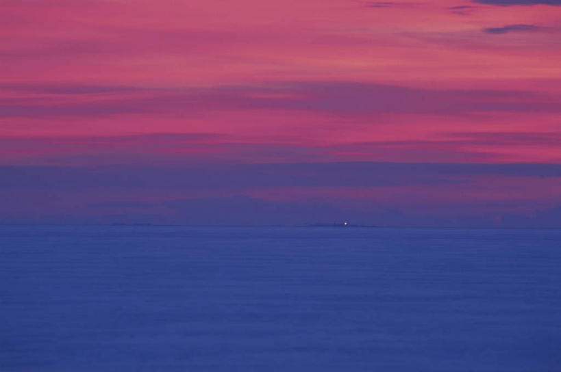 无人,横图,全景,室外,白天,正面,旅游,度假,美景,天际线,雪,大雪,北海道,日本,亚洲,朦胧,模糊,地平线,积雪,景观,雪景,云,云朵,冬季,冬天,辽阔,地面,云彩,娱乐,蓝色,白云,蓝天,天空,自然,天,享受,休闲,景色,放松,寒冷,晴朗,一望无际,自然风光,延伸,东亚,日本国,天地相交,北海道地方,北海道岛,严寒,晴空,彩图