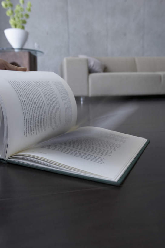 无人,家,客厅,竖图,室内,白天,正面,植物,别墅,家具,沙发,装修,建筑,书籍,欧式,一本,装饰,盆栽,房屋,屋子,公寓,盆景,豪华,建设,现代,装潢,洋房,楼房,住宅,绿色,自然,室内装潢,打开,生长,成长,明亮,起居室,舒适,家居装潢,开启,房屋设计,地中海风格,古典风格,简约风格,室内设计,宽敞,样板房装潢,设计,书,图书,彩图,房子,皮沙发