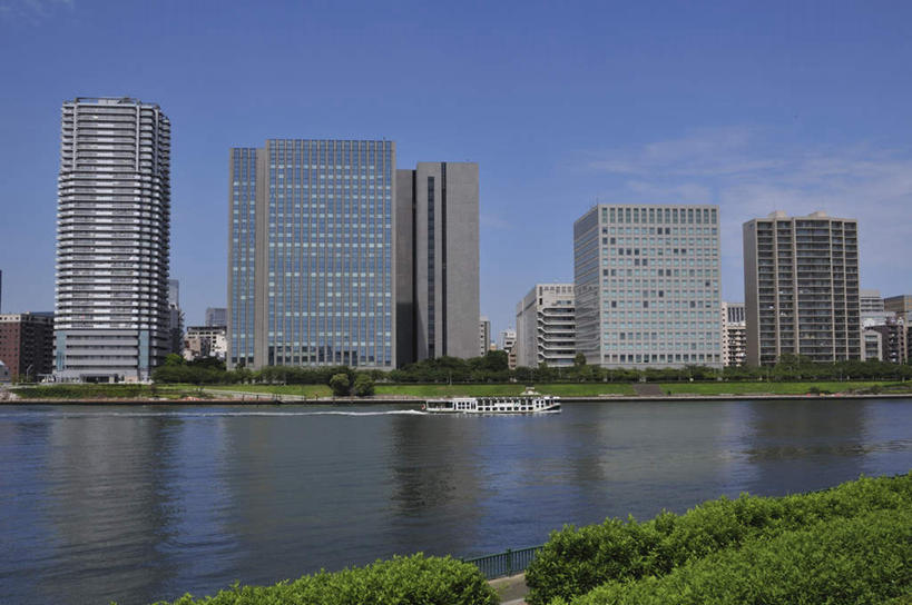 无人,高楼大厦,横图,全景,室外,白天,正面,度假,办公楼,草地,草坪,海浪,海洋,美景,天际线,植物,城市风光,城市,大厦,建筑,轮船,摩天大楼,写字楼,船,东京,日本,亚洲,波纹,飞溅,溅,液体,景观,浪花,水滴,云,云朵,建筑群,涟漪,云彩,娱乐,建设,水珠,草,树,树木,蓝色,绿色,白云,蓝天,水纹,天空,自然,海水,船尾波,楼宇,交通工具,波浪,天,享受,休闲,商务楼,景色,放松,生长,晴朗,成长,喷洒,载具,海景,东亚,本州,关东地方,本州岛,日本国,东京都,水晕,隅田川,大海,风浪,海,海水的波动,近岸浪,涌浪,晴空,彩图,大楼,高层建筑,高楼,摩天楼