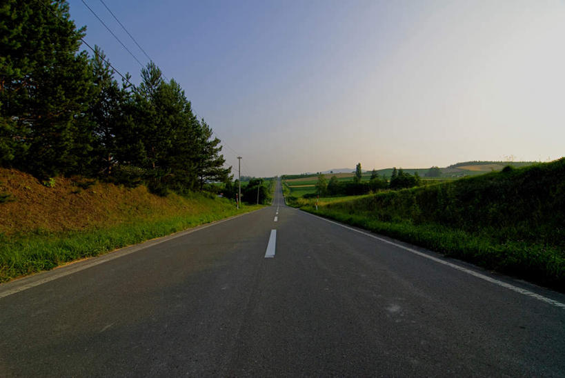 无人,横图,室外,白天,正面,旅游,度假,草地,草坪,美景,日落,山,山脉,植物,道路,路,北海道,日本,亚洲,阴影,光线,影子,景观,山峰,晚霞,霞光,云,云朵,落日,小路,分界线,停车线,交通,山峦,云彩,娱乐,草,树,树木,蓝色,绿色,白云,蓝天,天空,阳光,自然,黄昏,群山,天,享受,休闲,景色,彩霞,放松,乡间小路,生长,成长,车行道,车行道分界线,自然风光,标线,东亚,车行线,日本国,北海道地方,北海道岛,夕照,夕阳,彩图,斜阳