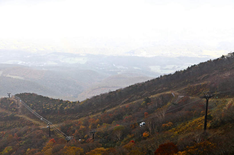 无人,横图,俯视,室外,白天,旅游,度假,草地,草坪,美景,山,山脉,植物,日本,亚洲,阴影,光线,影子,景观,山峰,云,云朵,山峦,云彩,娱乐,草,树,树木,蓝色,绿色,白云,蓝天,天空,阳光,自然,群山,天,享受,休闲,景色,放松,生长,成长,自然风光,东亚,本州,本州岛,日本国,东北地方,福岛,福岛县,彩图,高角度拍摄