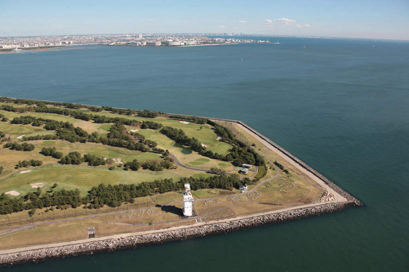 无人,家,横图,全景,俯视,航拍,室外,白天,旅游,度假,草地,草坪,海浪,海洋,美景,树林,天际线,植物,别墅,城市风光,城市,道路,建筑,路,公路,东京,日本,亚洲,阴影,光线,影子,房屋,屋子,景观,浪花,水平线,云,云朵,高架,公寓,建筑群,辽阔,交通,海平线,江东区,云彩,娱乐,建设,洋房,楼房,住宅,草,树,树木,蓝色,绿色,白云,蓝天,天空,阳光,自然,海水,天,享受,休闲,广阔,景色,放松,生长,晴朗,成长,一望无际,鸟瞰,海景,东亚,本州,关东地方,本州岛,日本国,东京都,无边无际,一马平川,大海,海,海水的波动,晴空,马路,彩图,高角度拍摄,房子,水天相接,水天一线