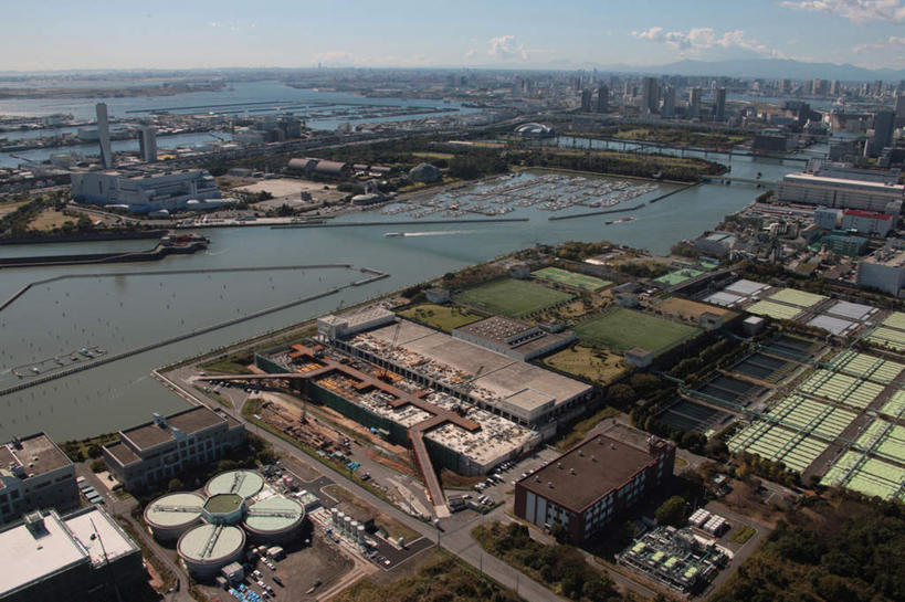 无人,家,横图,全景,俯视,航拍,室外,白天,旅游,度假,草地,草坪,海浪,海洋,美景,天际线,植物,别墅,城市风光,城市,大桥,道路,建筑,立交桥,路,轮船,桥梁,公路,船,汽车,东京,日本,亚洲,阴影,光线,影子,房屋,屋子,景观,浪花,水平线,云,云朵,高架,公寓,建筑群,桥,辽阔,交通,海平线,江东区,云彩,娱乐,建设,洋房,楼房,住宅,车,草,蓝色,绿色,白云,蓝天,天空,阳光,自然,海水,交通工具,轿车,天,享受,休闲,广阔,景色,放松,生长,晴朗,成长,一望无际,鸟瞰,载具,海景,东亚,本州,关东地方,本州岛,日本国,东京都,无边无际,一马平川,大海,海,海水的波动,晴空,马路,彩图,高角度拍摄,房子,水天相接,水天一线