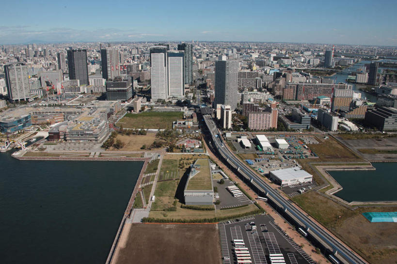 无人,高楼大厦,横图,全景,俯视,航拍,室外,白天,度假,草地,草坪,海洋,美景,树林,天际线,植物,城市风光,城市,大桥,大厦,建筑,立交桥,路,摩天大楼,桥梁,东京,日本,亚洲,阴影,光线,影子,地平线,景观,云,云朵,高架,斜拉桥,桥,地面,交通,东京湾,江东区,云彩,娱乐,建设,草,树,树木,蓝色,绿色,白云,蓝天,天空,阳光,自然,海水,天,享受,休闲,景色,放松,运输,生长,晴朗,成长,鸟瞰,海景,东亚,本州,关东地方,本州岛,日本国,东京都,大海,海,晴空,彩图,高角度拍摄,大楼,高层建筑,高楼,摩天楼