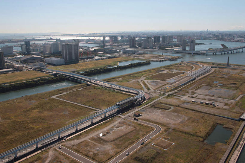 无人,高楼大厦,横图,全景,俯视,航拍,室外,白天,度假,草地,草坪,海洋,美景,树林,天际线,植物,城市风光,城市,大桥,大厦,建筑,立交桥,路,摩天大楼,桥梁,东京,日本,亚洲,阴影,光线,影子,地平线,景观,云,云朵,高架,斜拉桥,桥,地面,交通,东京湾,江东区,云彩,娱乐,建设,草,树,树木,蓝色,绿色,白云,蓝天,天空,阳光,自然,海水,建筑工地,天,享受,休闲,景色,放松,运输,生长,晴朗,成长,鸟瞰,海景,东亚,本州,关东地方,本州岛,日本国,东京都,地盘,建筑地盘,施工地盘,大海,海,晴空,彩图,高角度拍摄,大楼,高层建筑,高楼,工地,摩天楼