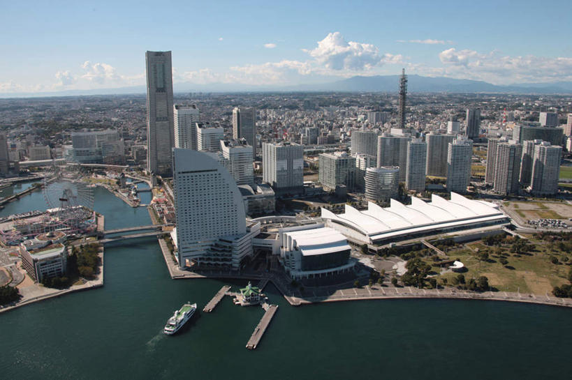 无人,家,高楼大厦,横图,全景,俯视,航拍,室外,白天,度假,草地,草坪,海浪,海洋,美景,山,山脉,树林,天际线,植物,城市风光,城市,大厦,道路,路,摩天大楼,公路,神奈川,日本,亚洲,阴影,光线,影子,房屋,屋子,地平线,景观,浪花,山峰,云,云朵,辽阔,地面,交通,山峦,横滨,横滨市,神奈川县,云彩,娱乐,楼房,住宅,草,树,树木,蓝色,绿色,白云,蓝天,天空,阳光,自然,海水,群山,天,享受,休闲,广阔,景色,放松,生长,成长,一望无际,鸟瞰,延伸,海景,东亚,本州,首府,关东地方,本州岛,日本国,天地相交,无边无际,一马平川,大海,风浪,海,海水的波动,近岸浪,涌浪,马路,彩图,高角度拍摄,房子,大楼,高层建筑,高楼,摩天楼