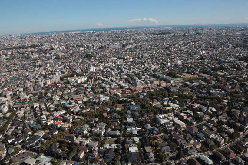 无人,家,横图,全景,俯视,航拍,室外,白天,度假,海浪,海洋,河流,美景,树林,水,天际线,植物,城市风光,城市,道路,路,公路,东京,日本,亚洲,阴影,光线,影子,房屋,屋子,地平线,河水,景观,浪花,水流,云,云朵,辽阔,地面,交通,云彩,娱乐,楼房,住宅,树,树木,蓝色,绿色,白云,蓝天,天空,阳光,自然,海水,天,享受,休闲,广阔,景色,放松,生长,成长,一望无际,鸟瞰,延伸,海景,东亚,本州,关东地方,本州岛,日本国,东京都,天地相交,无边无际,一马平川,太田区,大海,风浪,海,海水的波动,近岸浪,涌浪,马路,彩图,高角度拍摄,房子