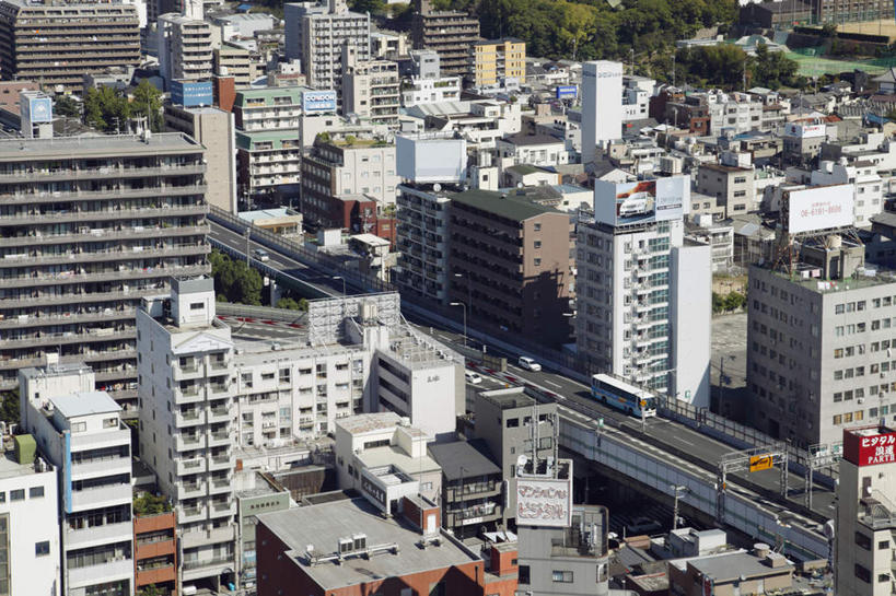 无人,家,高楼大厦,横图,俯视,航拍,室外,白天,度假,草地,草坪,美景,树林,植物,城市风光,城市,大桥,大厦,道路,建筑,立交桥,路,路灯,摩天大楼,桥梁,公路,汽车,照明,日本,亚洲,许多,阴影,光线,影子,房屋,屋子,景观,高架,建筑群,斜拉桥,桥,灯光,交通,娱乐,建设,楼房,车,灯,草,树,树木,绿色,自然,交通工具,轿车,享受,休闲,景色,放松,大阪,生长,成长,照亮,照明设备,鸟瞰,载具,东亚,本州,大阪府,本州岛,日本国,近畿地方,近畿,马路,彩图,高角度拍摄,房子,大楼,高层建筑,高楼,摩天楼