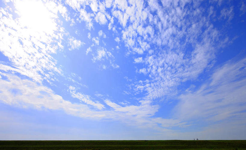 无人,横图,室外,白天,仰视,旅游,度假,草地,草坪,美景,植物,日本,亚洲,阴影,光线,影子,地平线,景观,云,云朵,辽阔,地面,云彩,娱乐,草,蓝色,绿色,白云,蓝天,天空,阳光,自然,天,享受,休闲,广阔,景色,放松,晴朗,一望无际,自然风光,延伸,东亚,本州,关东地方,本州岛,日本国,天地相交,崎玉,崎玉县,无边无际,一马平川,晴空,彩图,低角度拍摄