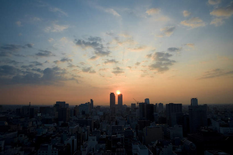 无人,高楼大厦,横图,俯视,室外,白天,旅游,度假,日出,美景,太阳,植物,大桥,大厦,道路,建筑,立交桥,路,摩天大楼,桥梁,公路,爱知县,日本,亚洲,阴影,反射,影子,景观,云,云朵,高架,斜拉桥,桥,交通,朝霞,晨曦,黎明,云彩,娱乐,树,树木,蓝色,绿色,白云,天空,阳光,自然,天,享受,休闲,景色,放松,生长,成长,自然风光,东亚,本州,本州岛,日本国,中部地方,爱知,朝阳,马路,彩图,高角度拍摄,破晓,大楼,高层建筑,高楼,摩天楼