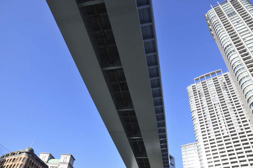 无人,高楼大厦,横图,室外,白天,仰视,旅游,度假,美景,窗户,大桥,大厦,建筑,立交桥,摩天大楼,桥梁,东京,日本,亚洲,一排,许多,阴影,整齐,光线,影子,景观,高架,斜拉桥,桥,娱乐,玻璃窗,排列,蓝色,蓝天,天空,阳光,自然,天,享受,休闲,景色,放松,晴朗,队列,自然风光,东亚,本州,万里无云,关东地方,本州岛,日本国,东京都,晴空,晴空万里,彩图,低角度拍摄,大楼,高层建筑,高楼,摩天楼