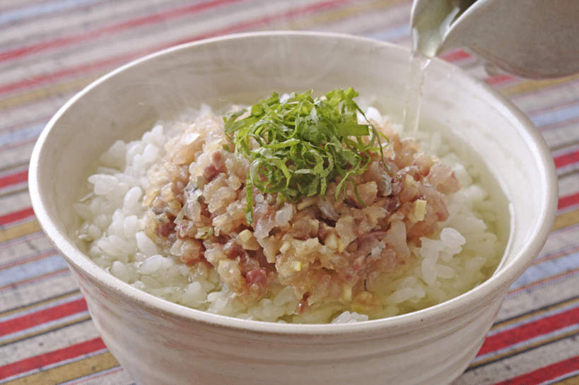 帆船,无人,横图,俯视,室内,特写,白天,烹饪,水,餐桌,桌面,桌子,船,蔬菜,餐具,水果,叶子,条纹,新鲜,布料,碟子,壶,盘,液体,水滴,葱,青葱,肉,生食,鱼肉,日本料理,料理,食品,果实,绿叶,布纹,菜肴,美食,肉类,水壶,桌布,食物,盘子,餐巾,茶壶,碟,台布,交通工具,日式料理,日式,嫩叶,摄影,佳肴,有机食品,绿色食品,影棚,餐台,载具,肉食,酸橙,代代,叶,叶片,橙子,橙,彩图,高角度拍摄,影棚拍摄,拍摄