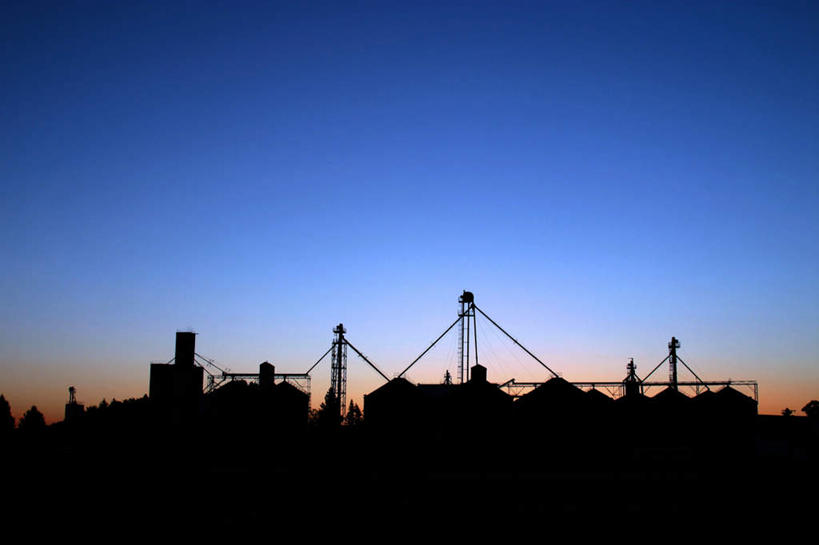 无人,家,横图,室外,白天,正面,旅游,度假,日出,美景,太阳,华盛顿,美国,房屋,屋子,景观,朝霞,晨曦,黎明,娱乐,楼房,住宅,蓝色,蓝天,天空,阳光,自然,天,享受,休闲,景色,放松,北美,北美洲,自然风光,美洲,华盛顿州,常绿之州,常青州,北亚美利加洲,亚美利加洲,朝阳,彩图,破晓,房子