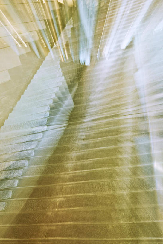 无人,高楼大厦,竖图,室内,白天,仰视,旅游,度假,办公楼,美景,楼梯,大厦,建筑,摩天大楼,写字楼,梦幻,发光,光束,光线,光泽,阶梯,景观,光亮,光芒,照射,娱乐,台阶,自然,楼宇,享受,休闲,向上,商务楼,景色,放松,未来,发亮,自然风光,照耀,光辉,曝光,憧憬,毫光,映照,彩图,低角度拍摄,大楼,高层建筑,高楼,摩天楼