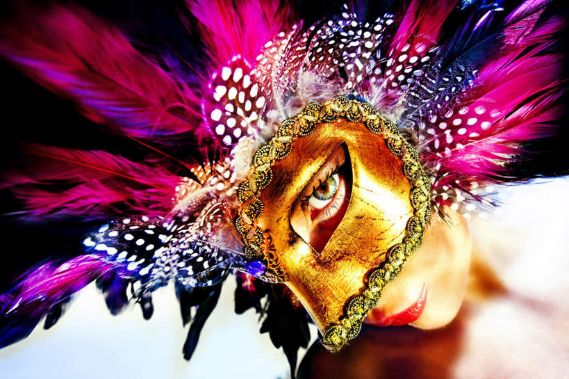 西方人,脸,头,眼睛,脸颊,眉毛,睫毛,一个人,横图,室内,特写,白天,正面,神秘,羽毛,欧洲,欧洲人,瞳孔,仅一个年轻女性,仅一个女性,仅一个人,轻盈,柔软,面具,紫色,金色,眼部,摄影,影棚,优美,富贵,庄重,高贵,消极,忠诚,化妆舞会,轻柔,富丽,冷色,名誉,荣华,孤寂,年轻女性,女人,女性,白种人,头部,睫,脸部,脸蛋,眉,面部,眼,眼睫毛,眼眉,半身,彩图,影棚拍摄,拍摄,眼眉毛,奢华