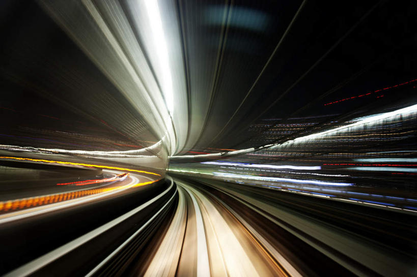 无人,横图,室外,夜晚,正面,长时间曝光,路,铁路,东京,日本,亚洲,朦胧,梦幻,模糊,发光,光束,光线,光泽,隧道,轨道,交通,铁轨,光亮,光芒,运输,未来,发亮,光辉,曝光,东亚,憧憬,本州,关东地方,本州岛,日本国,东京都,毫光,彩图