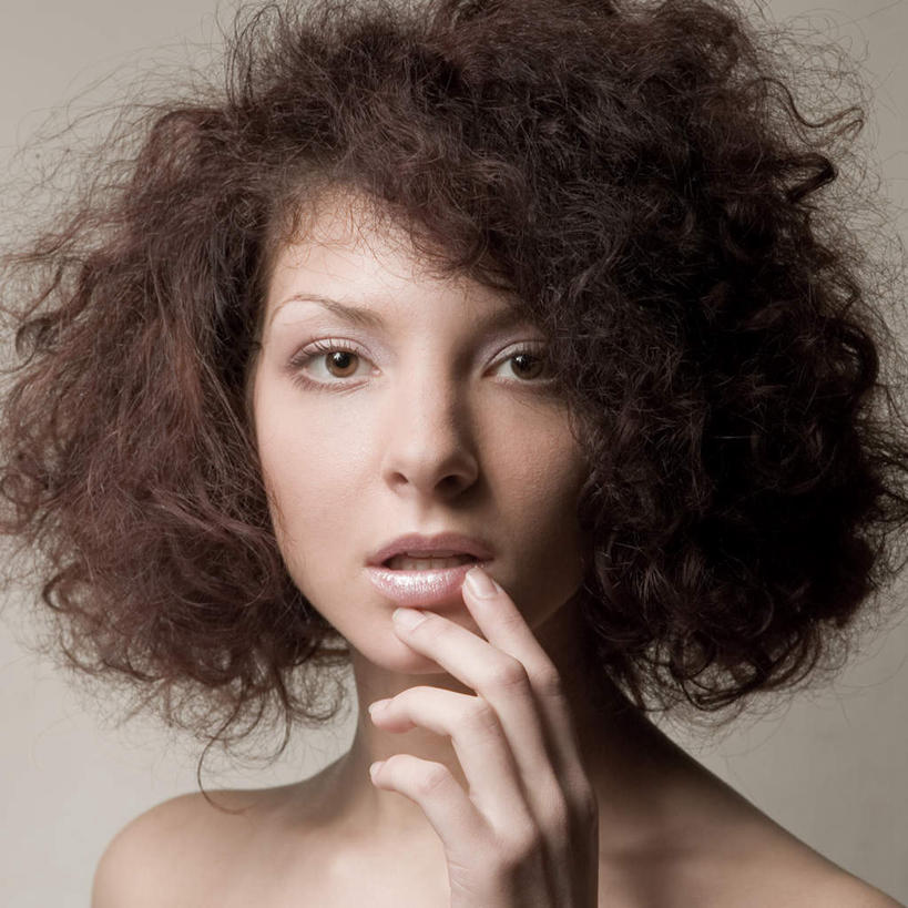 西方人,眼睛,嘴,眉毛,睫毛,头发,一个人,摸,方图,室内,特写,正面,欧洲,欧洲人,瞳孔,仅一个年轻女性,仅一个女性,仅一个人,抚摸,卷曲,注视,裸露,红色,观察,看,张嘴,诱惑,眼部,观看,卷,勾引,察看,关注,裸,引诱,年轻女性,女人,女性,白种人,睫,口,口腔,眉,眼,眼睫毛,眼眉,嘴巴,嘴唇,张开嘴,触摸,接触,半身,彩图,眼眉毛