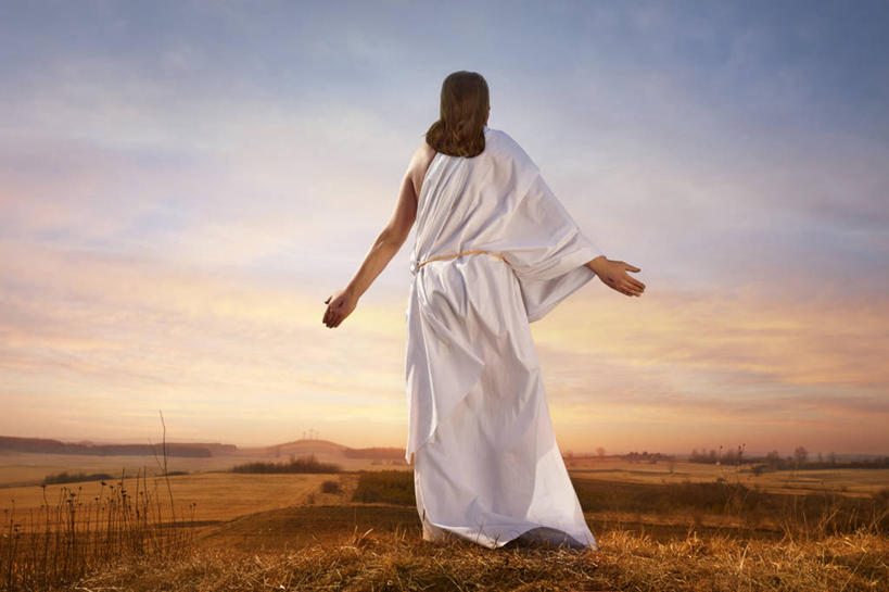 西方人,一个人,站,伸展双臂,横图,室外,白天,仰视,民族服装,日落,植物,欧洲,欧洲人,仅一个男性,仅一个人,仅一个中年男性,枯萎,地平线,晚霞,霞光,落日,辽阔,枯草,地面,草,黄色,黄昏,站着,广阔,彩霞,宗教,一望无际,基督,基督教,天主教,延伸,耶稣,救世主,天地相交,基利斯督,弥赛亚,默西亚,无边无际,一马平川,夕照,薄暮,男人,男性,中年男性,白种人,夕阳,敞开双臂,伸开双臂,展开双肩,站立,张开手臂,张开双臂,彩图,低角度拍摄,全身,传统服装,民俗服,傍晚,斜阳