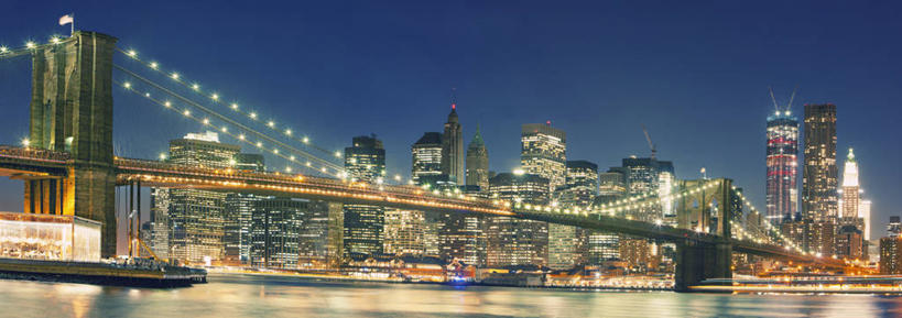 无人,高楼大厦,横图,全景,室外,夜晚,正面,度假,美景,天际线,城市风光,标志建筑,城市,大桥,大厦,地标,建筑,轮船,摩天大楼,桥梁,夜景,船,纽约,美国,阴影,波纹,飞溅,溅,光线,液体,影子,景观,水滴,布鲁克林大桥,建筑群,桥,灯光,曼哈顿,娱乐,建设,水珠,水纹,天空,船尾波,交通工具,波浪,天,享受,休闲,钢索,景色,放松,吊桥,人行桥,悬索桥,北美,北美洲,喷洒,载具,美洲,吊杆,纽约州,布鲁克林桥,帝国之州,帝国州,北亚美利加洲,亚美利加洲,石桥墩,锚锭,悬索,彩图,大楼,高层建筑,高楼,摩天楼,美利坚合众国,曼哈顿岛