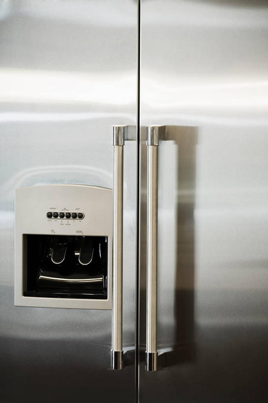 无人,竖图,室内,特写,白天,正面,厨房,门,静物,金属制品,美国,阴影,反射,金属,电器,影子,冰箱,冷冻,冷柜,一个,把手,门把手,冷藏柜,门框,冷藏,单个,储藏,门把,北美,家电,家用电器,北美洲,饮水机,加利福尼亚,美洲,加州,加利福尼亚州,金州,黄金州,北亚美利加洲,亚美利加洲,保鲜,拉手,彩图,灶间,美利坚合众国