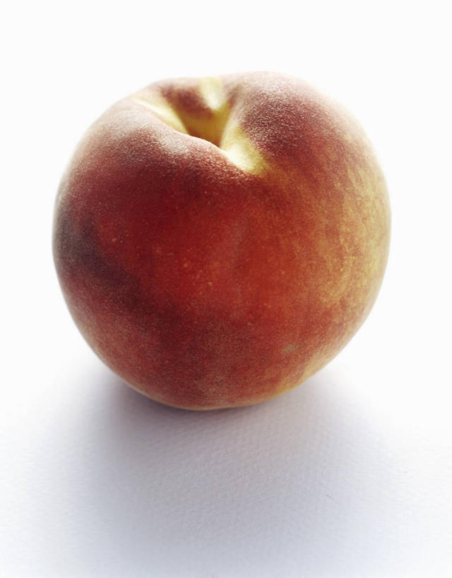 无人,竖图,俯视,室内,特写,白天,白色背景,桃子,水果,阴影,新鲜,反射,影子,生食,食品,果实,食物,一个,红色,摄影,有机食品,绿色食品,影棚,单个,肺果,彩图,高角度拍摄,影棚拍摄,拍摄