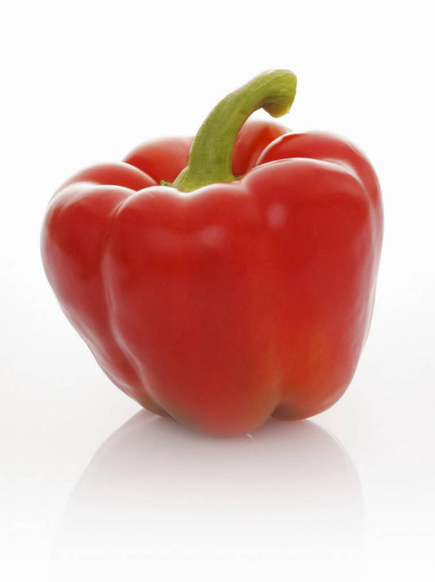 无人,竖图,俯视,室内,特写,白天,白色背景,桌面,桌子,辣椒,蔬菜,阴影,新鲜,反射,木制,影子,食品,食物,一个,红色,木制品,摄影,有机食品,绿色食品,影棚,单个,彩椒,辣角,红海椒,大椒,辣虎,广椒,甜椒,柿子椒,辣子,海椒,番椒,灯笼椒,彩图,高角度拍摄,影棚拍摄,拍摄