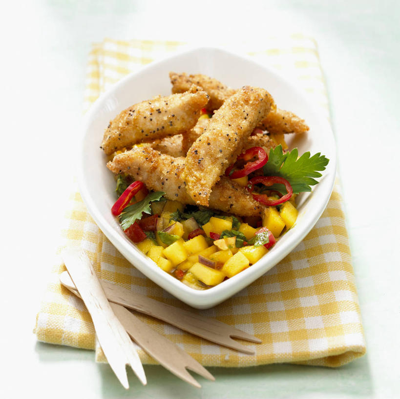 无人,横图,俯视,室内,特写,白天,烹饪,西餐,玉米,桌面,桌子,辣椒,蔬菜,餐具,纺织品,阴影,新鲜,反射,木制,棒子,布,叉子,影子,陶瓷,玉蜀黍,鸡肉,肉,油炸,料理,食品,陶瓷制品,织物,菜肴,美食,肉类,食物,一个,木制品,容器,碗,西式,佳肴,有机食品,绿色食品,单个,储藏,布匹,苞米,储存,苞芦,肉食,彩椒,餐叉,辣角,红海椒,大椒,辣虎,广椒,苞谷,包谷,大蜀黍,番麦,薏米包,玉高粱,玉麦,珍珠米,卡其布,进餐用具,甜椒,柿子椒,辣子,海椒,番椒,灯笼椒,彩图,高角度拍摄,贮存