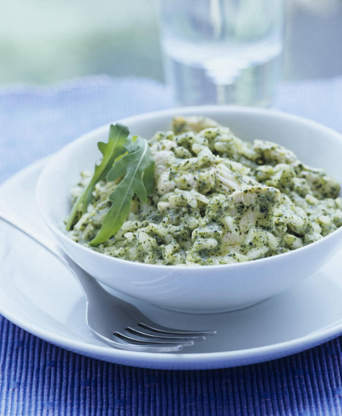 无人,竖图,俯视,室内,特写,白天,烹饪,西餐,水,餐桌,桌子,蔬菜,杯子,餐具,一堆,许多,阴影,堆叠,堆积,朦胧,模糊,新鲜,反射,叉子,碟子,盘,液体,影子,陶瓷,谷类,谷物,鸡肉,肉,料理,食品,陶瓷制品,米,一杯,饮用水,大米,菜肴,美食,肉类,玻璃制品,食物,一个,盘子,容器,水杯,碟,碗,矿泉水,西式,佳肴,有机食品,绿色食品,单个,餐台,储藏,堆,储存,肉食,蒸馏水,餐叉,豆瓣菜,水蔊菜,水田芥菜,水茼蒿,西洋菜,玻璃杯,进餐用具,彩图,高角度拍摄,贮存